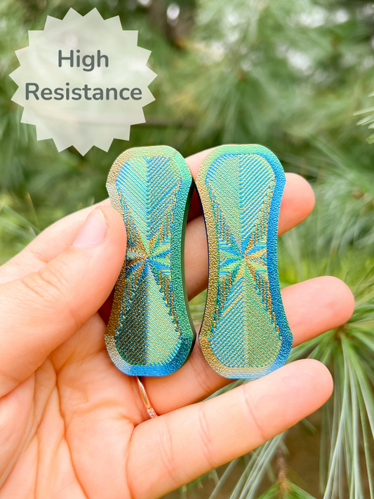 Print Pop Creations Magnetic Fidget Slider in Color Dragon Scales inside view in hand and green background