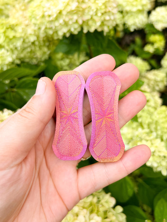 Pink magnetic fidget slider inside view